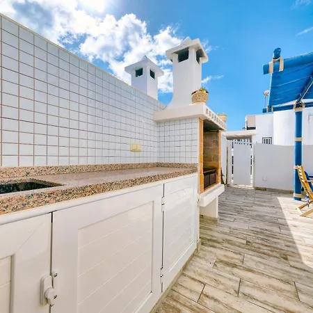 Luxury House Tatil Evi Playa Honda (Lanzarote)