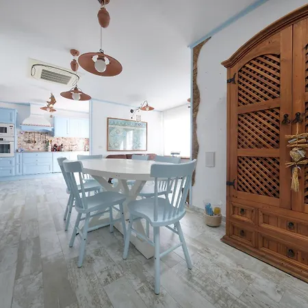 Luxury House Tatil Evi *